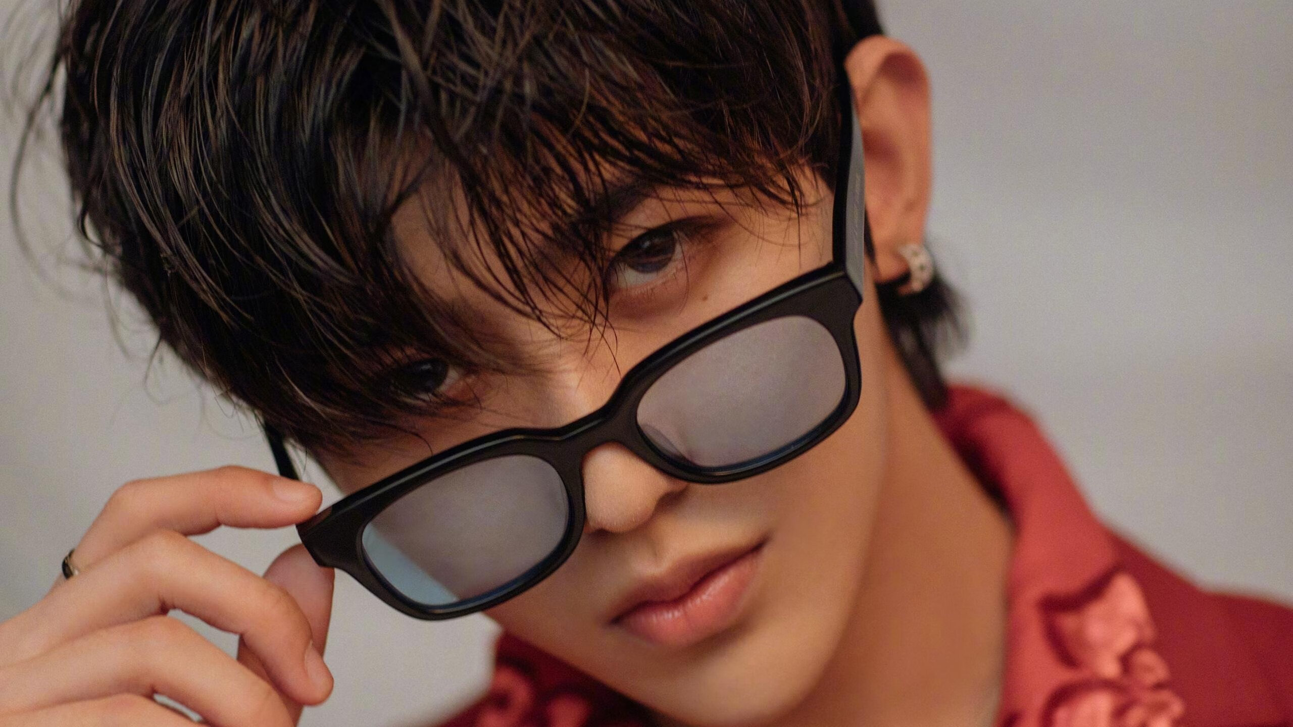 爱游戏官方-曼联传中质量提升带动中路进攻，效力过曼联的传奇